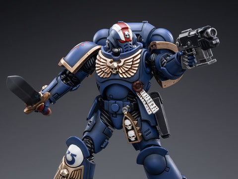 Warhammer 40K Ultramarines Heroes of the Chapter Primaris Lieutenant Erastus 1/18 Scale Figure