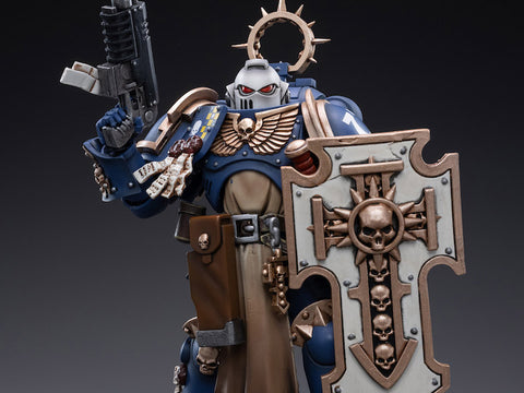 Warhammer 40K Ultramarines Bladeguard Veterans 02 1/18 Scale Figure